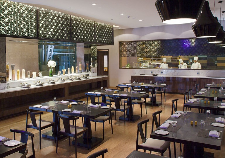 Dining at Fraser Suites New Delhi